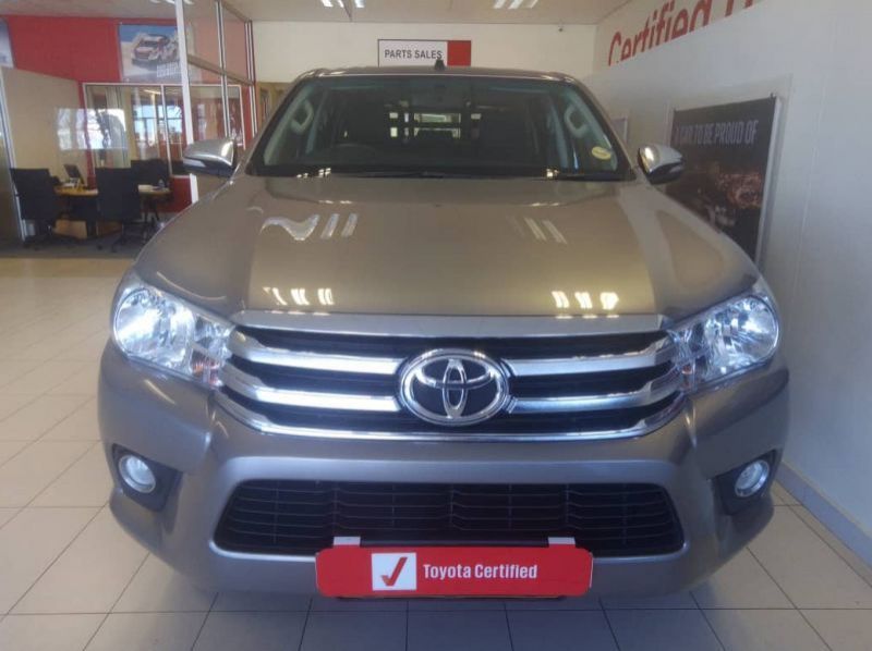 2017 Toyota HILUX DC 4.0 V6 4X4 AT pictures