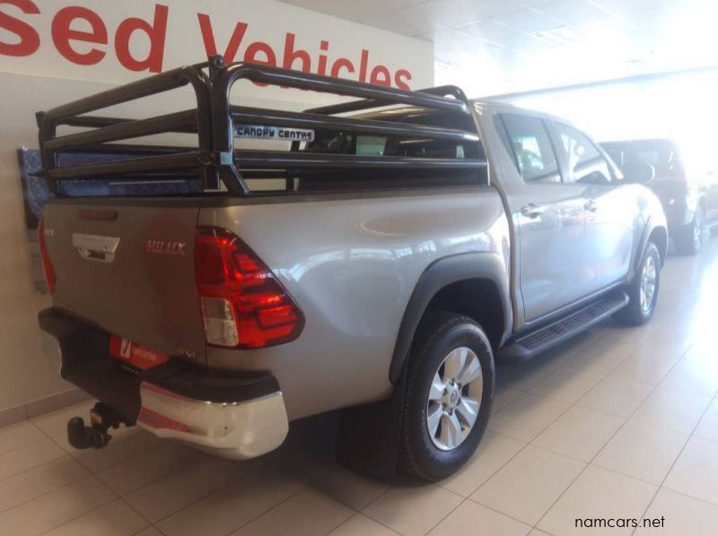 2017 Toyota HILUX DC 4.0 V6 4X4 AT pictures