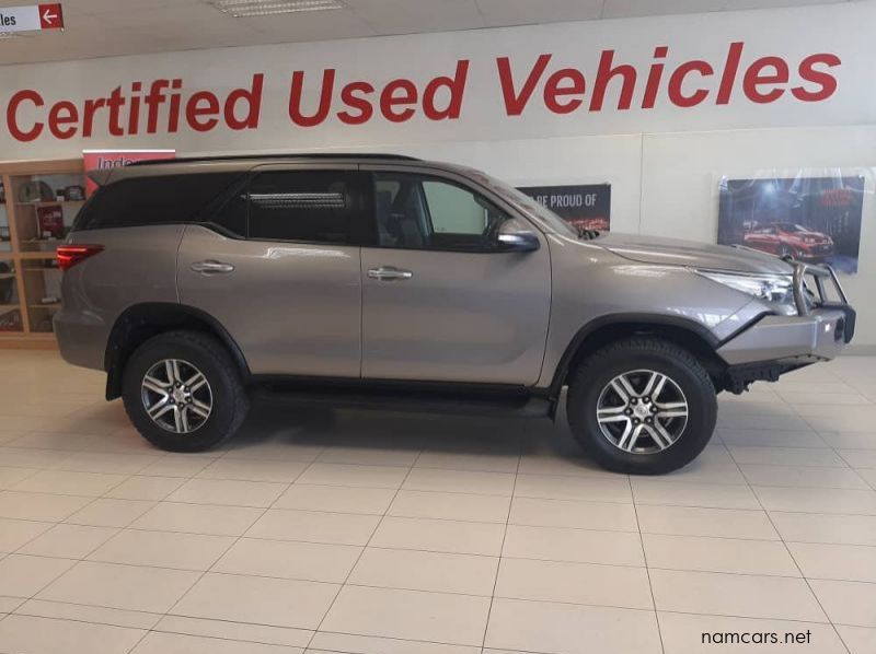 2017 Toyota FORTUNER 2.8 GD-6 4X4 6MT pictures