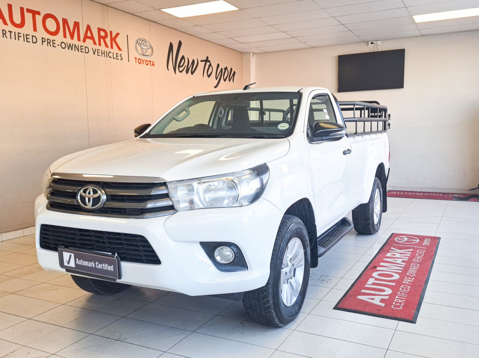 Used Toyota Hilux SC 2.4 GD6 RB SRX MT for sale in Windhoek, Walvis Bay, Okahandja, Gobabis, Mariental, Otjiwarongo, Ongwediva, Namibia