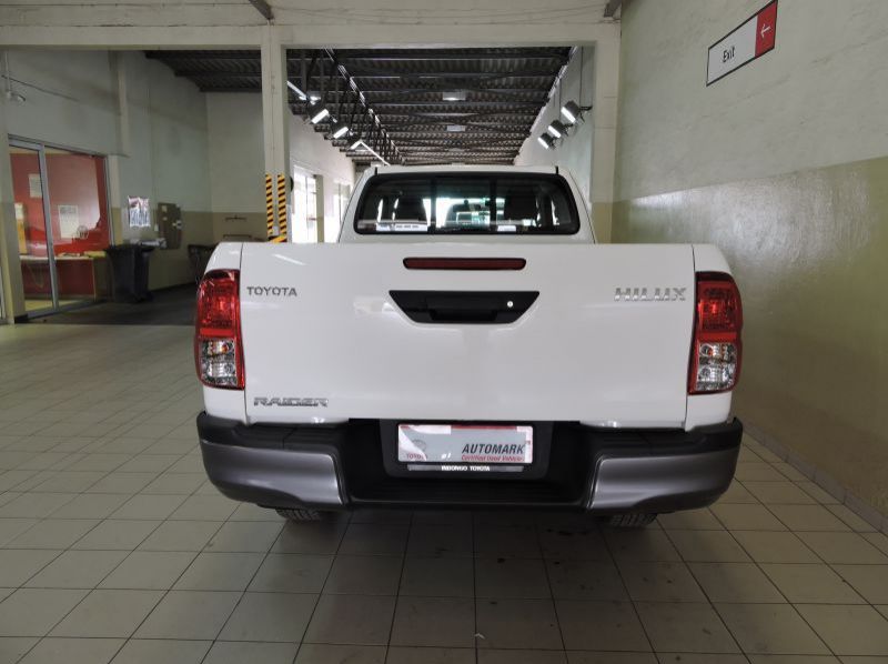 2018 Toyota Hilux pictures