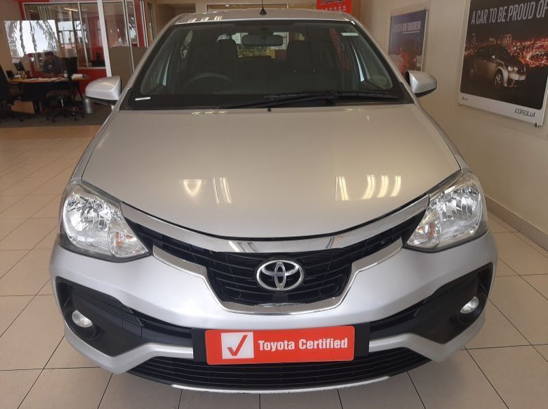 2017 Toyota ETIOS 1.5 HB XS pictures