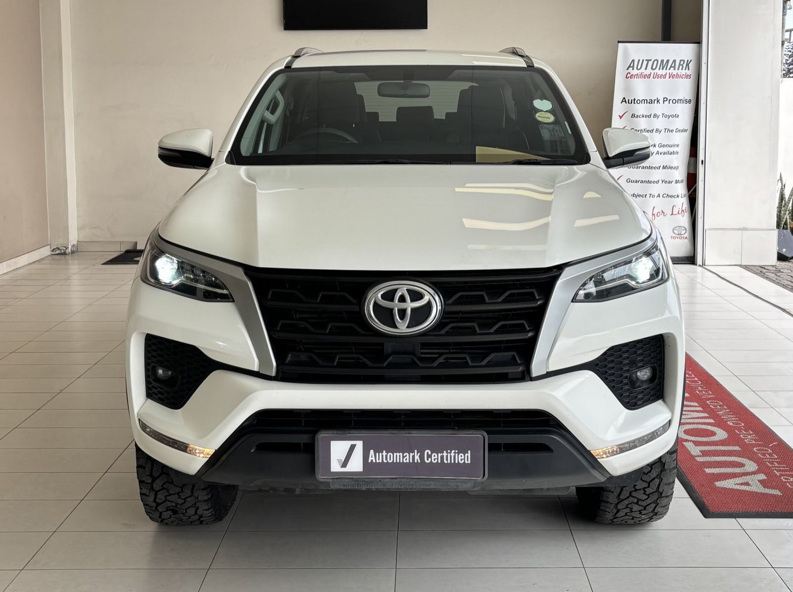 2021 Toyota FORTUNER 2.4 GD6 4x4 AT pictures