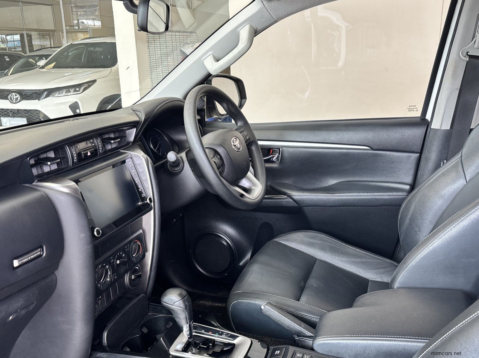 2021 Toyota FORTUNER 2.4 GD6 4x4 AT pictures