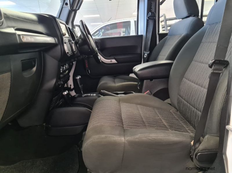 2012 Jeep JEEP WRANGLER 3.6 LV6 SAHARA pictures