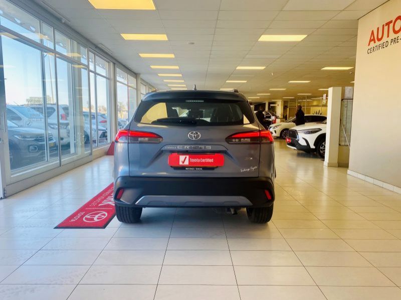 2023 Toyota Corolla Cross 1.8 XR pictures