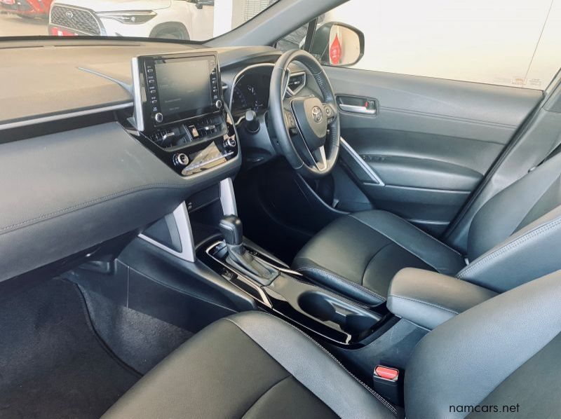 2023 Toyota Corolla Cross 1.8 XR pictures