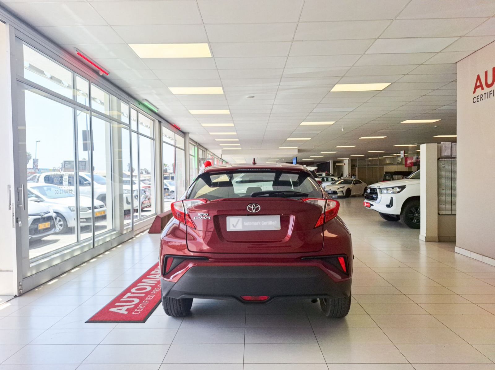 2019 Toyota C-HR 1.2T pictures