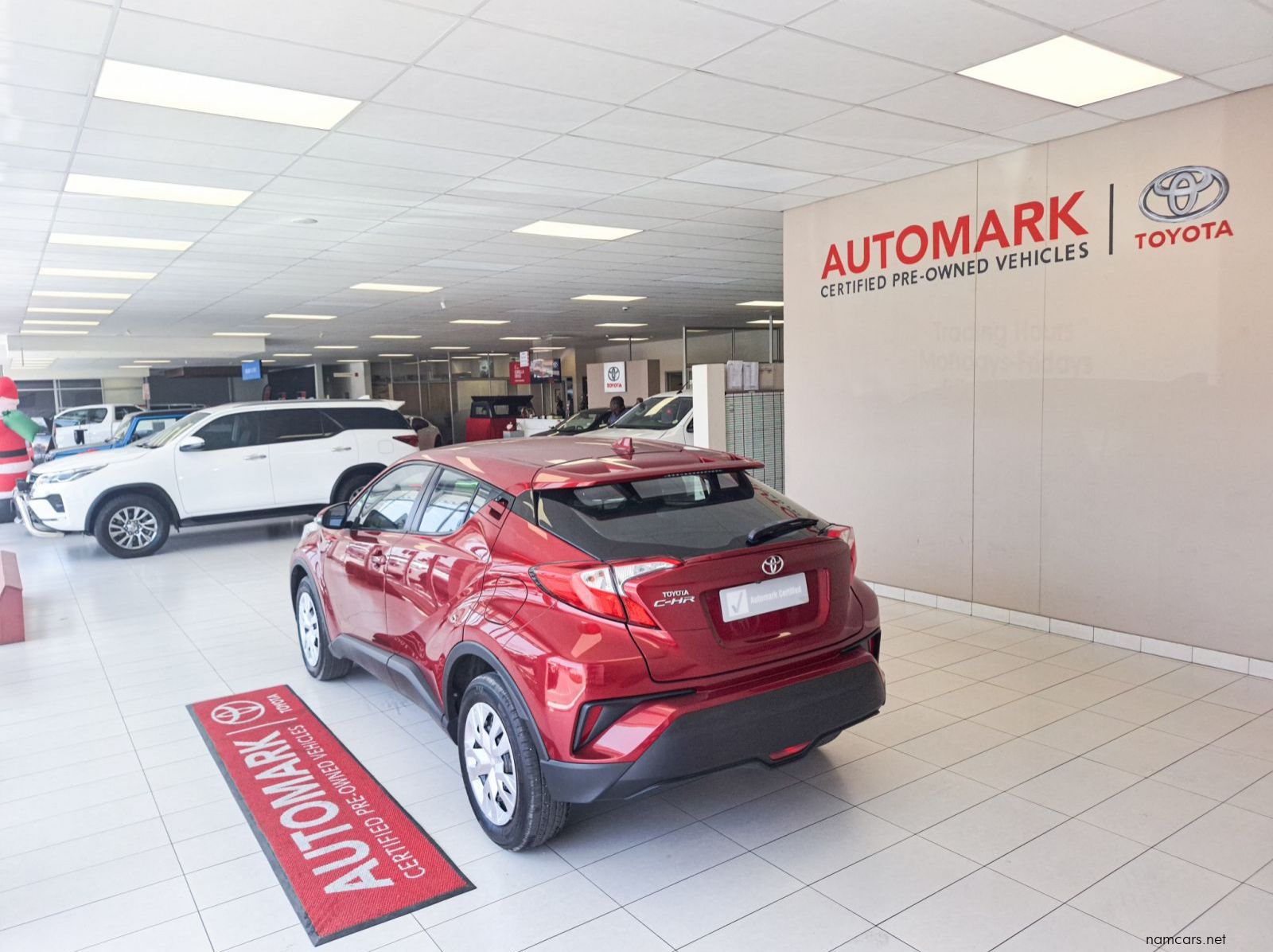 2019 Toyota C-HR 1.2T pictures