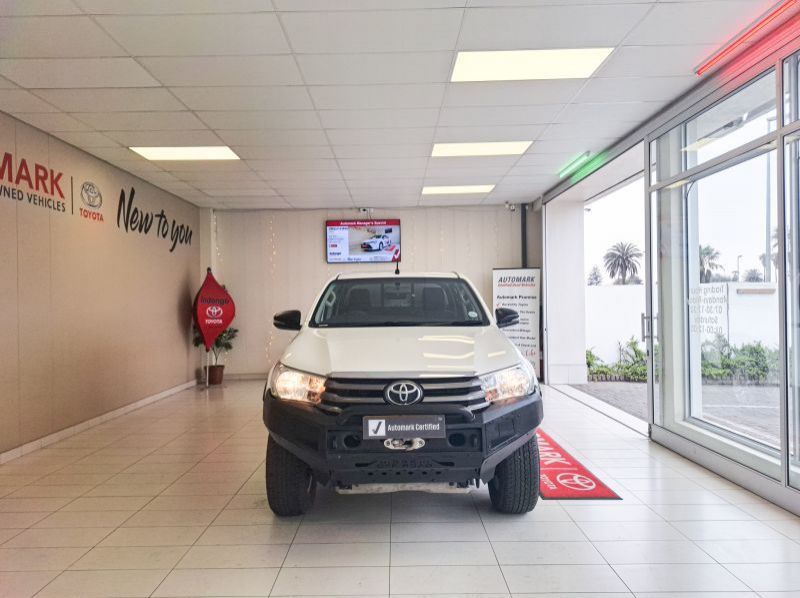 2018 Toyota Hilux 2.4 SRX DC 4x4 pictures