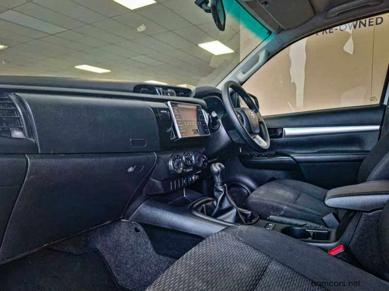 2018 Toyota Hilux 2.4 SRX DC 4x4 pictures