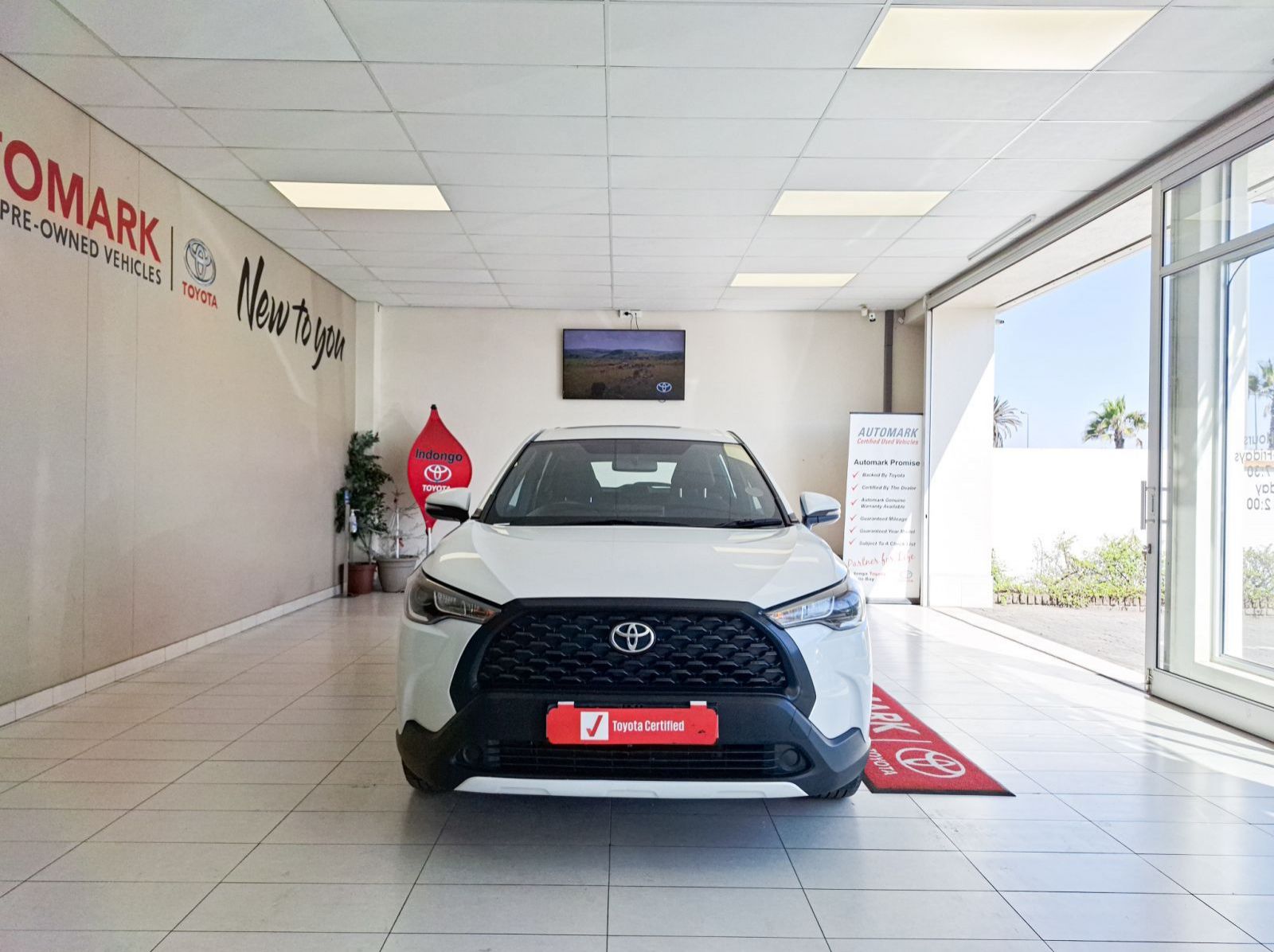 2021 Toyota Corolla Cross 1.8 Xi CVT pictures