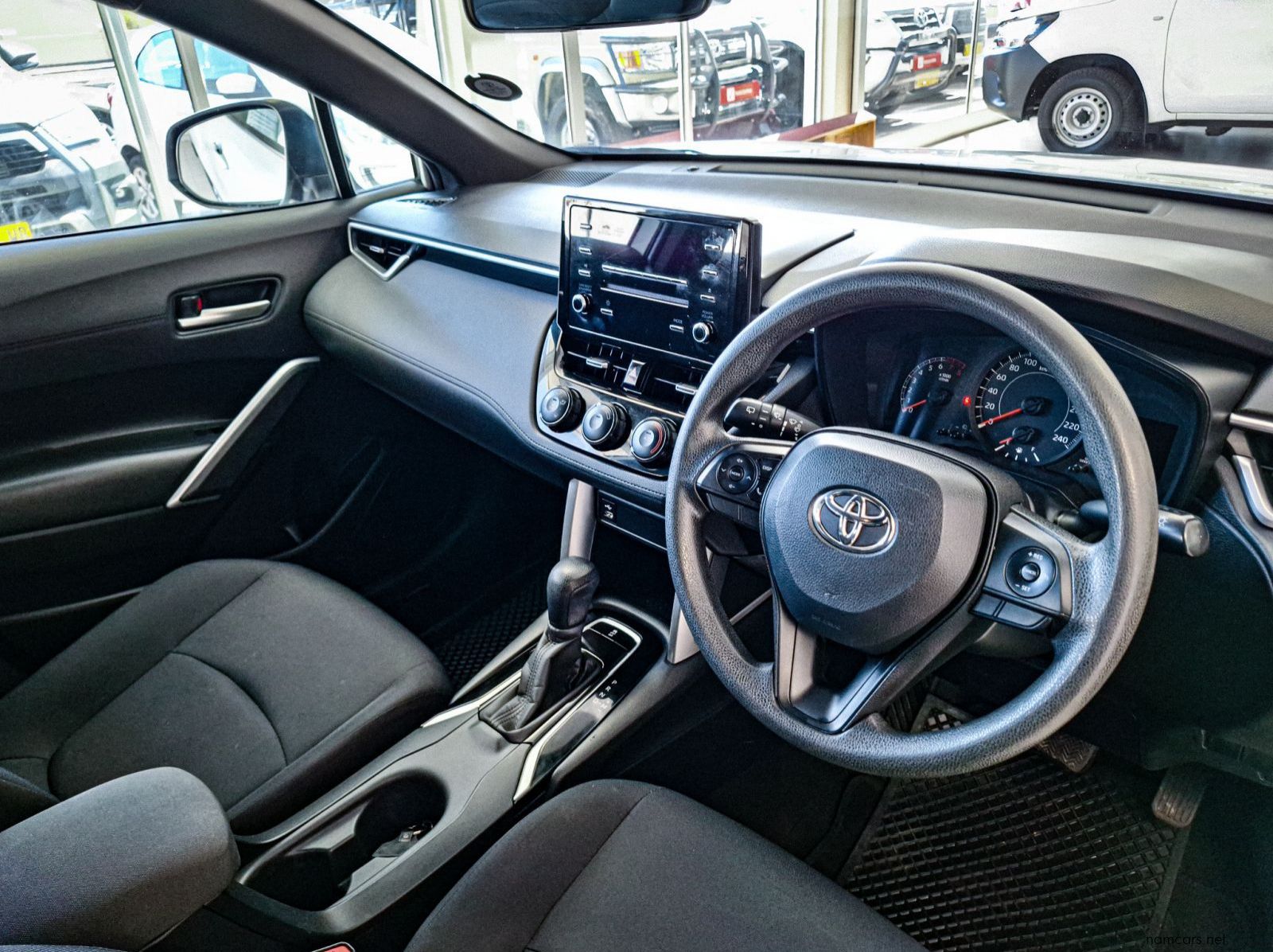 2021 Toyota Corolla Cross 1.8 Xi CVT pictures