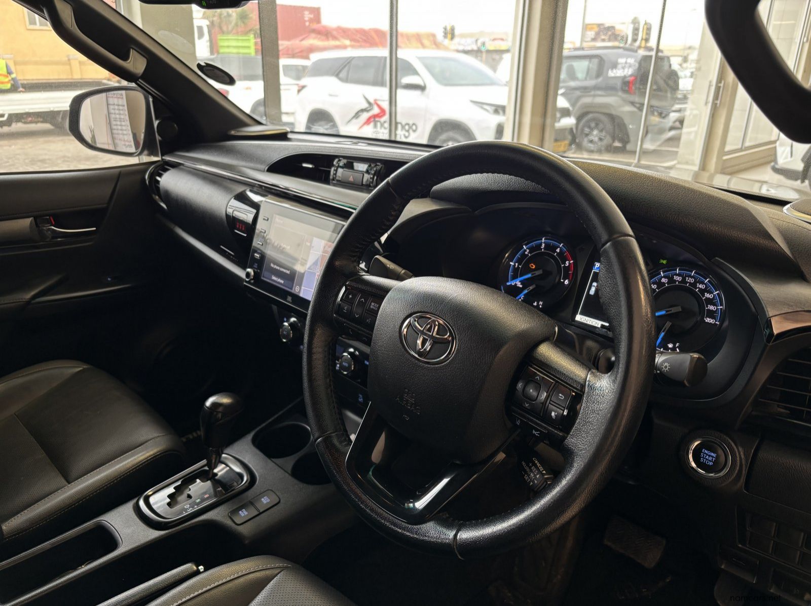 2020 Toyota Hilux 2.8 GD6 RD Legend Rs 4x4 AT pictures