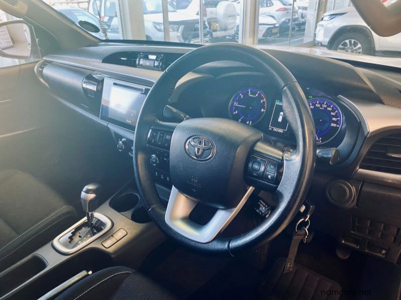 2018 Toyota Hilux Raider D/C 2.8 4x4 AT pictures