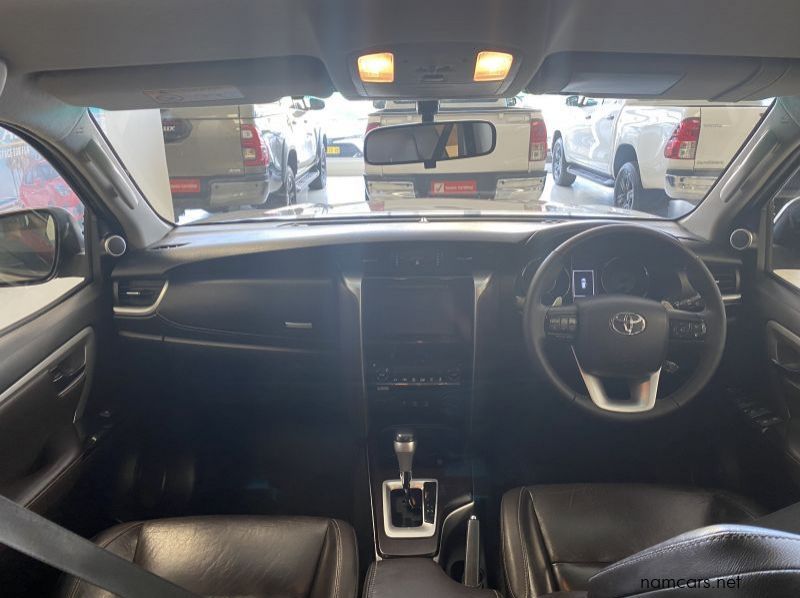2016 Toyota Fortuner 2.8 4x4 AT pictures