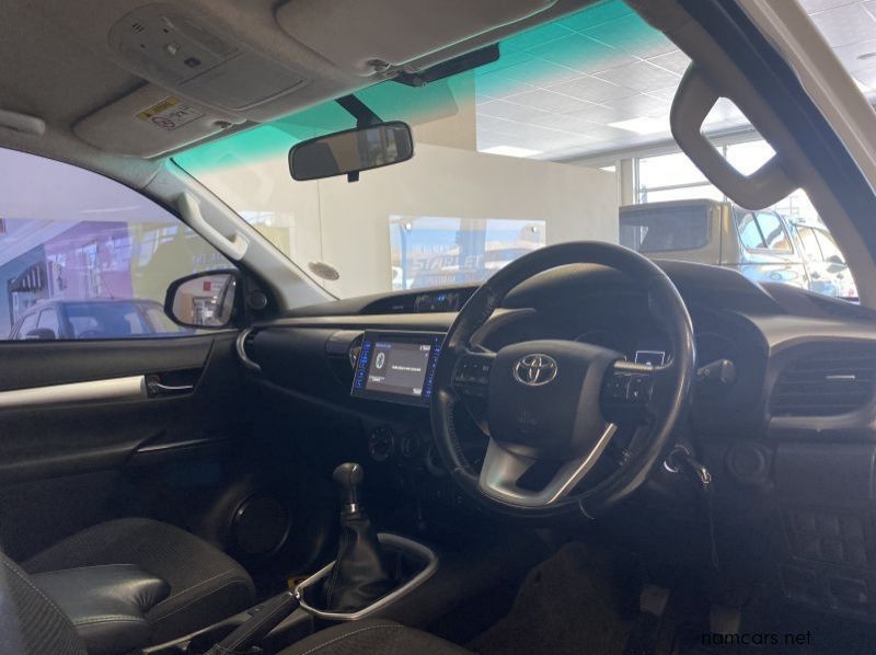 2017 Toyota Hilux 2.8 E/cab 4x4 MT pictures