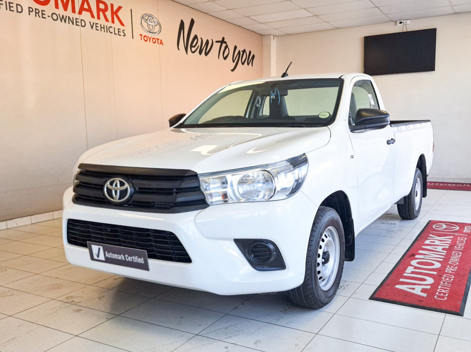 Used Toyota Hilux SC 2.4 GD S A/C 5MT for sale in Windhoek, Walvis Bay, Okahandja, Gobabis, Mariental, Otjiwarongo, Ongwediva, Namibia