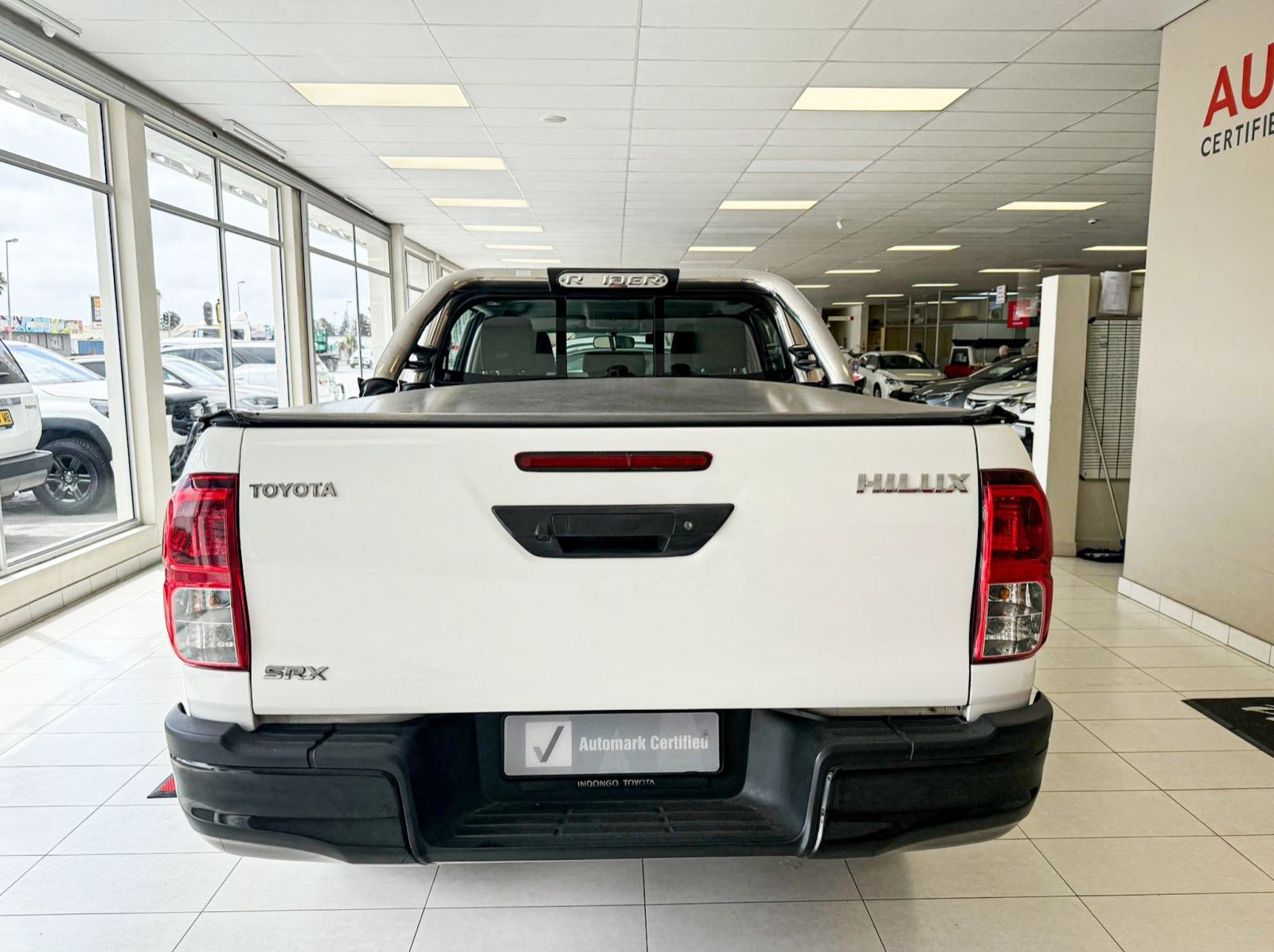 2019 Toyota HILUX DC 2.4 GD-6 RB SRX MT pictures