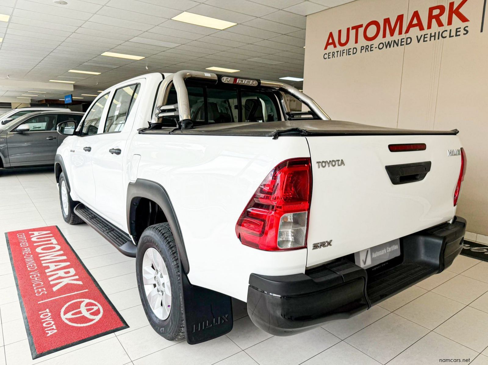 2019 Toyota HILUX DC 2.4 GD-6 RB SRX MT pictures