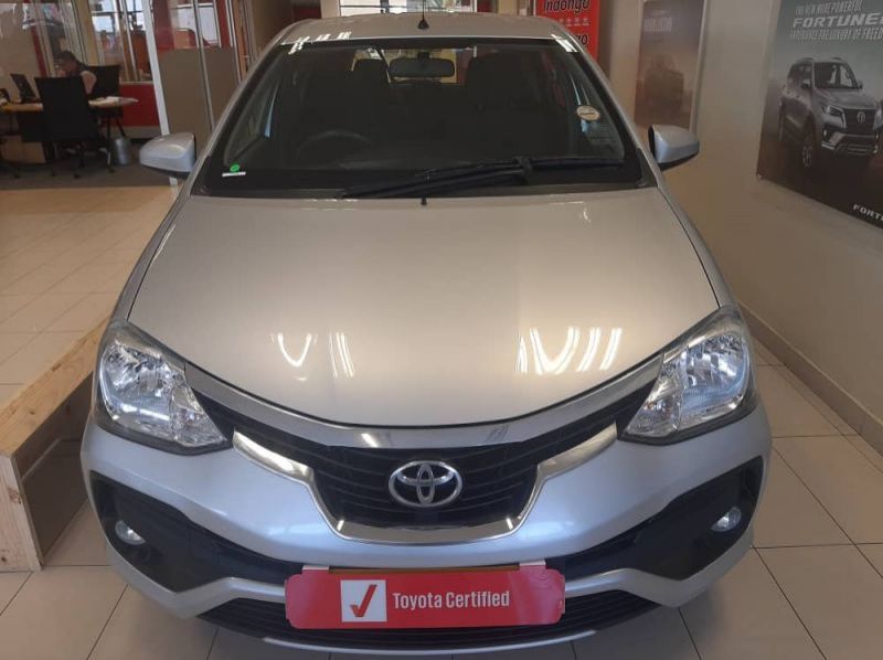 2017 Toyota ETIOS 1.5 XS MT pictures