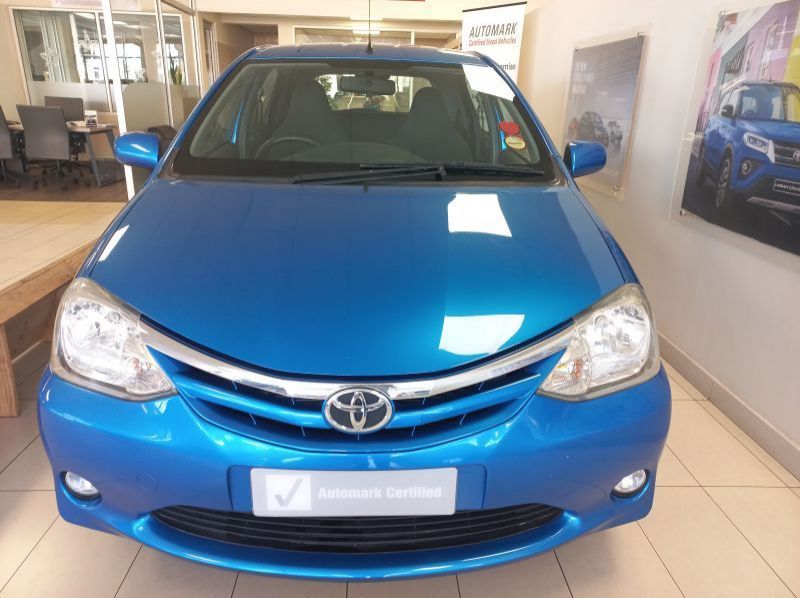 2013 Toyota ETIOS 1.5 XS HATCH pictures