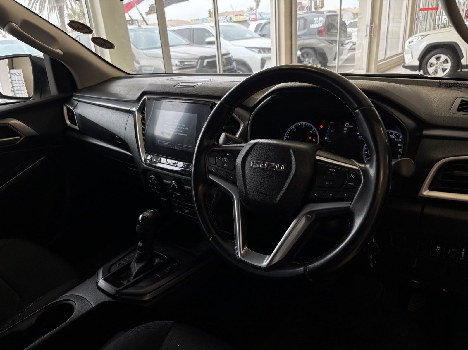 2023 Isuzu D-Max 1.9 Ddits D/C 4x4 AT pictures