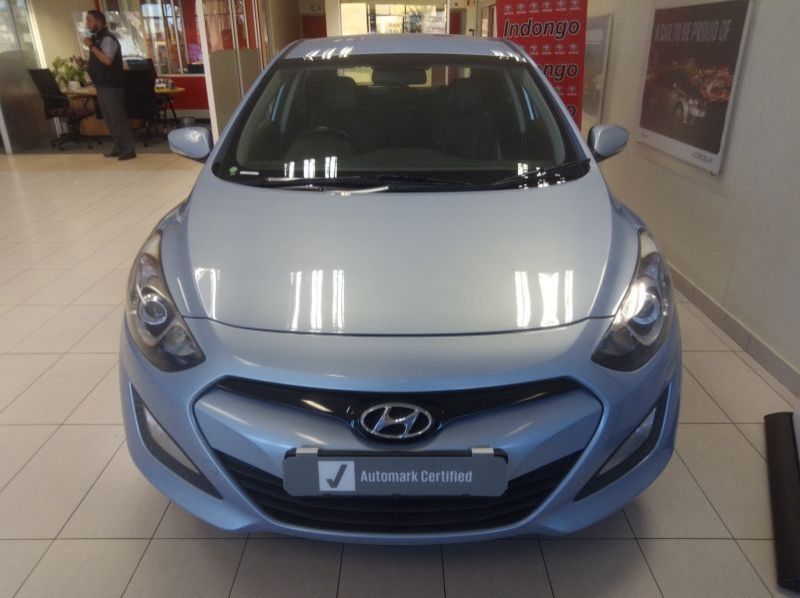2013 Hyundai HYUNDAI i30 1.8 GLS/EXECUTIVE pictures