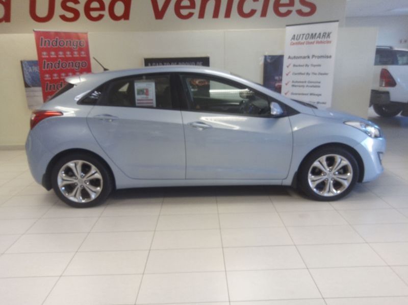 2013 Hyundai HYUNDAI i30 1.8 GLS/EXECUTIVE pictures