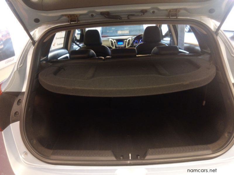 2013 Hyundai HYUNDAI i30 1.8 GLS/EXECUTIVE pictures