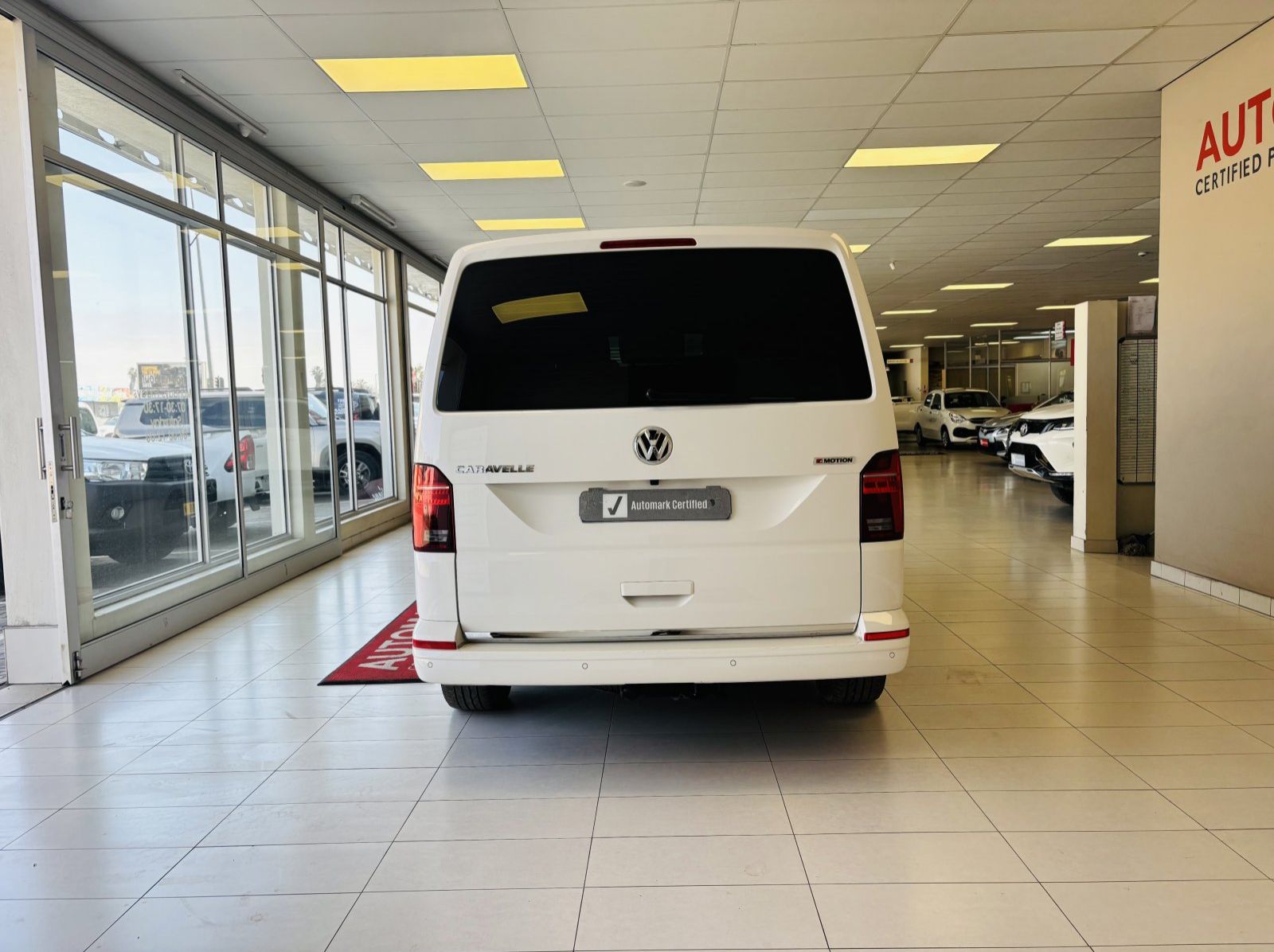 2024 Volkswagen Caravelle 2.0  Bitdi Highline DSG 4Motion (146kw) pictures