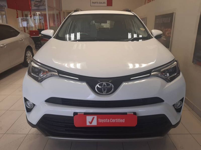 2017 Toyota RAV 2.0 GX 2WD pictures