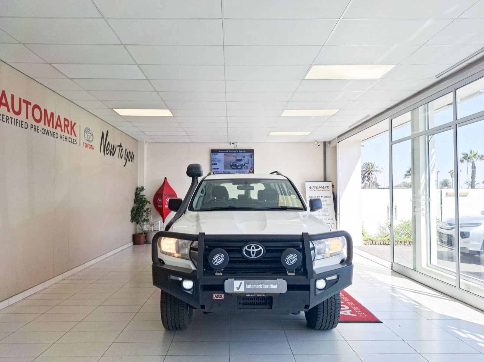 2020 Toyota LC200 4.5D GX-R AT pictures