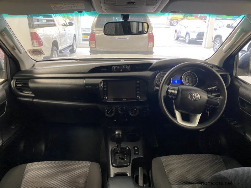 2019 Toyota Hilux 2.4 D/C SRX pictures