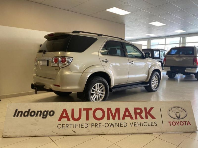 2014 Toyota Fortuner 3.0 D-4D pictures