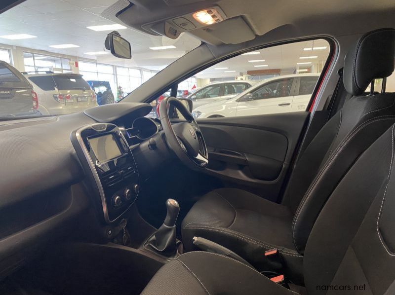 2016 Renault Clio IV Blaze pictures