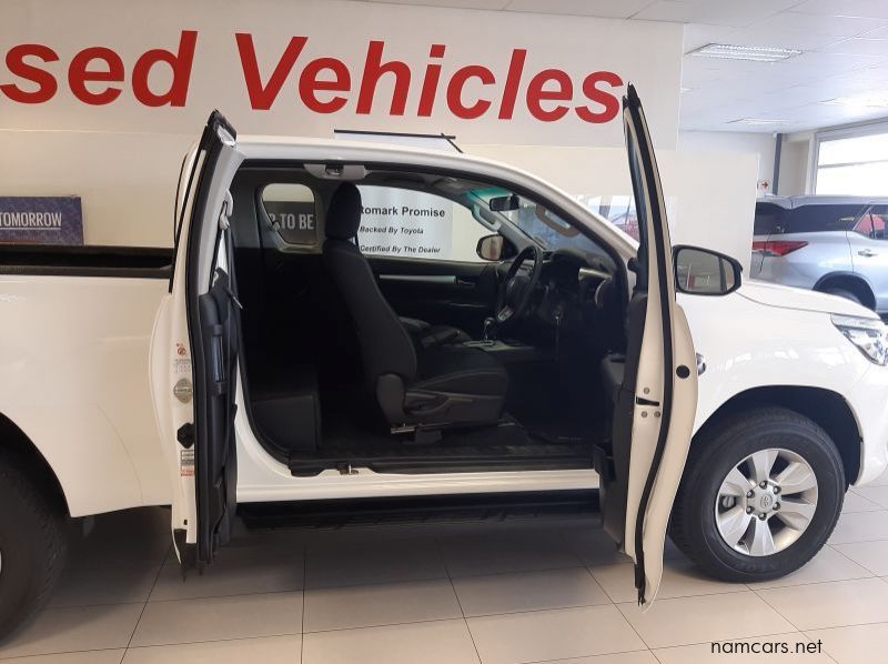 2020 Toyota HILUX 2.8 AT 2X4 DIESEL pictures