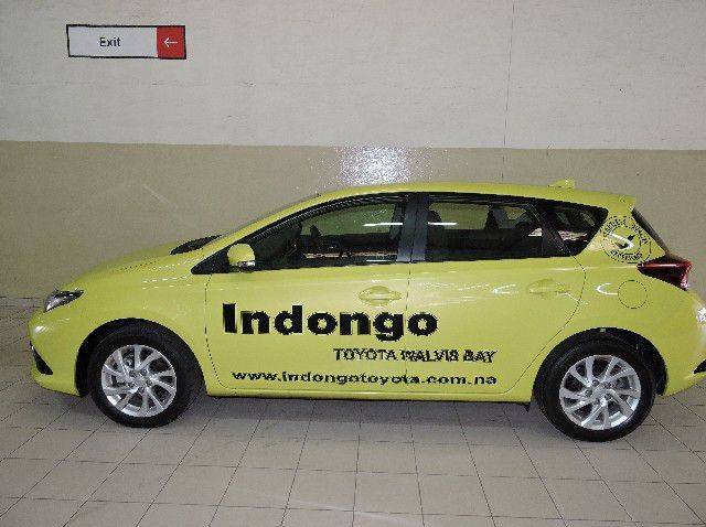 2016 Toyota Auris 1.6 Xi pictures