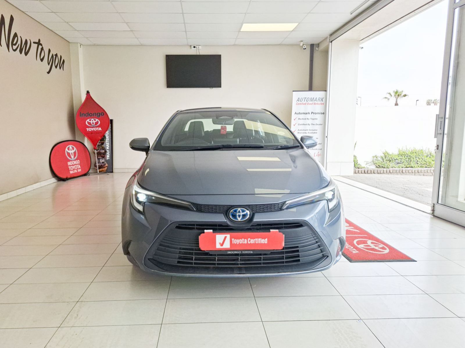 2024 Toyota Corolla 1.8 XR HEV pictures