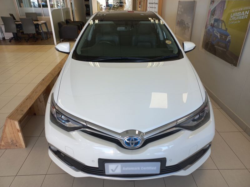 2017 Toyota AURIS 1.8 XR HYBRID pictures