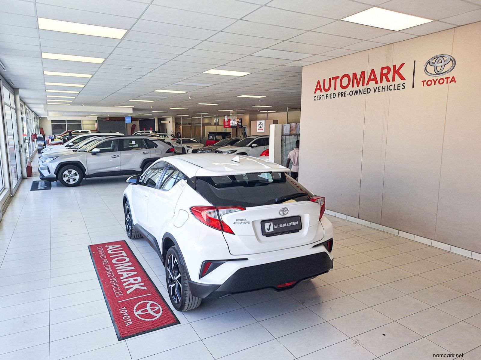 2019 Toyota C-HR 1.2T Plus CVT pictures