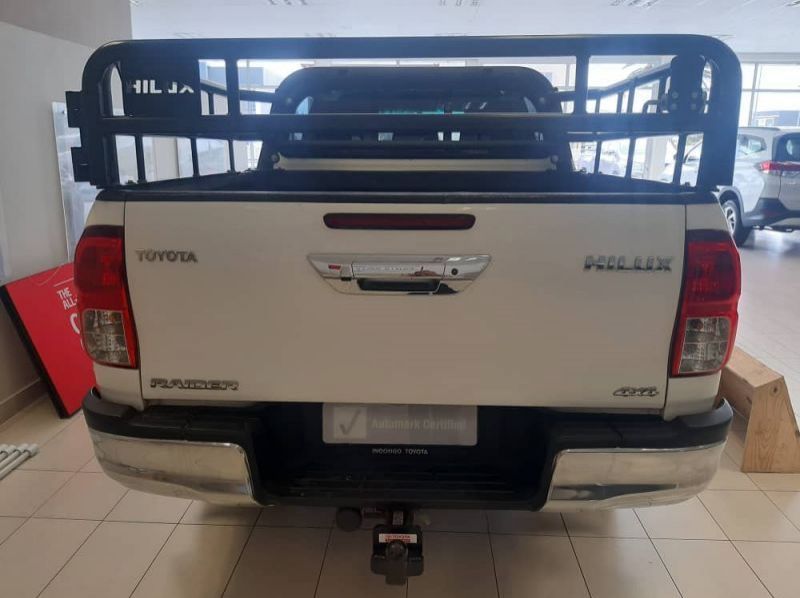 2017 Toyota HILUX 4.0 V6 D/C A/T pictures