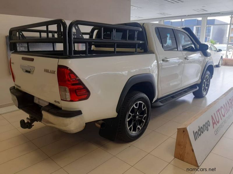 2017 Toyota HILUX 4.0 V6 D/C A/T pictures