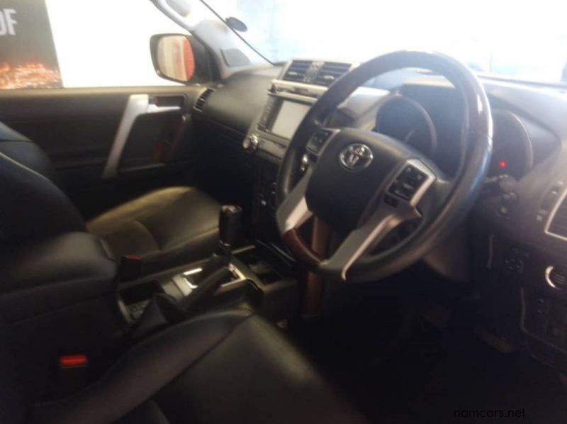 2016 Toyota PRADO VX 3.0 D4D AT 4X4 pictures