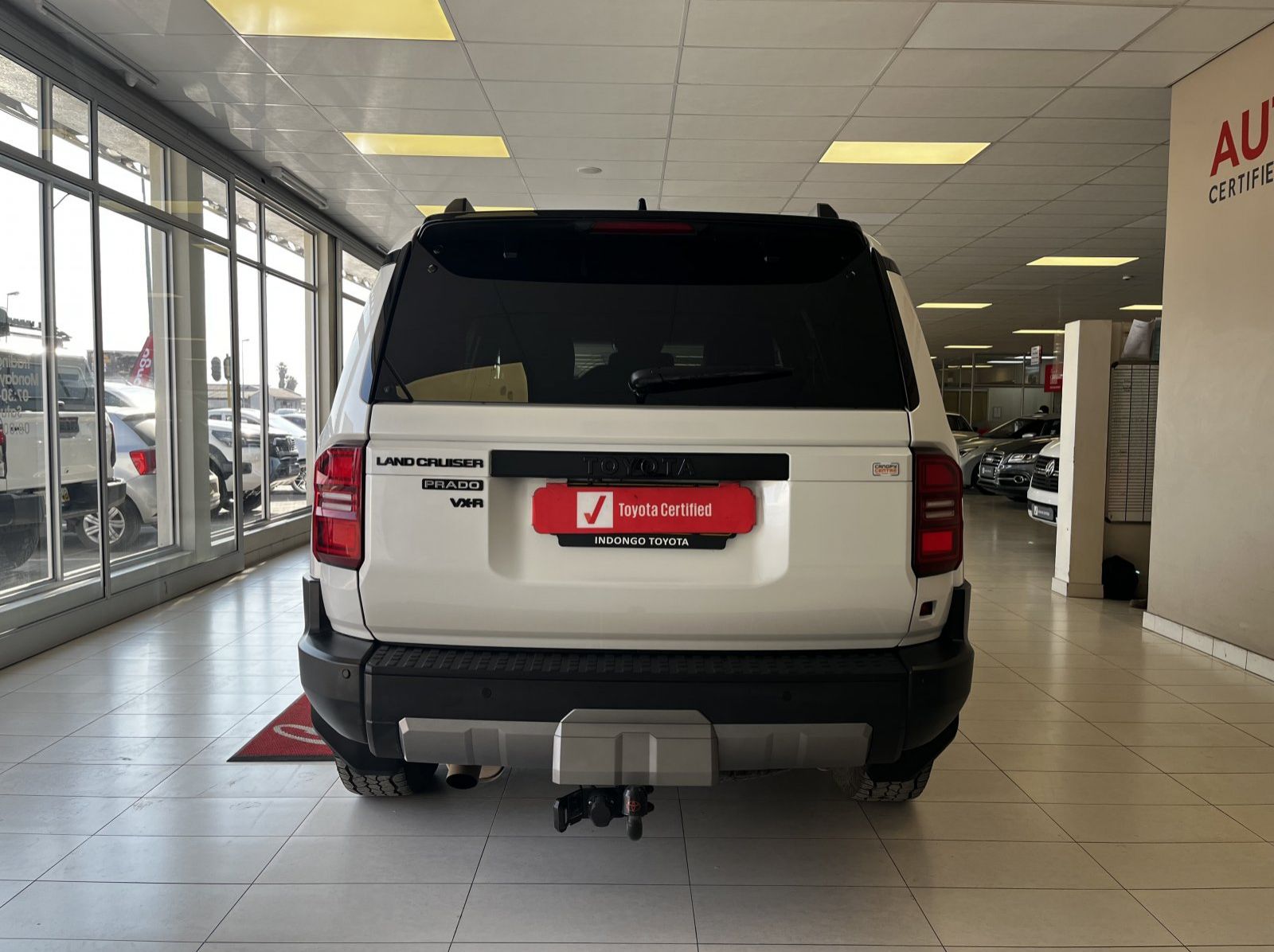 2025 Toyota Prado 2.8 GD VX-R 4x4 AT pictures