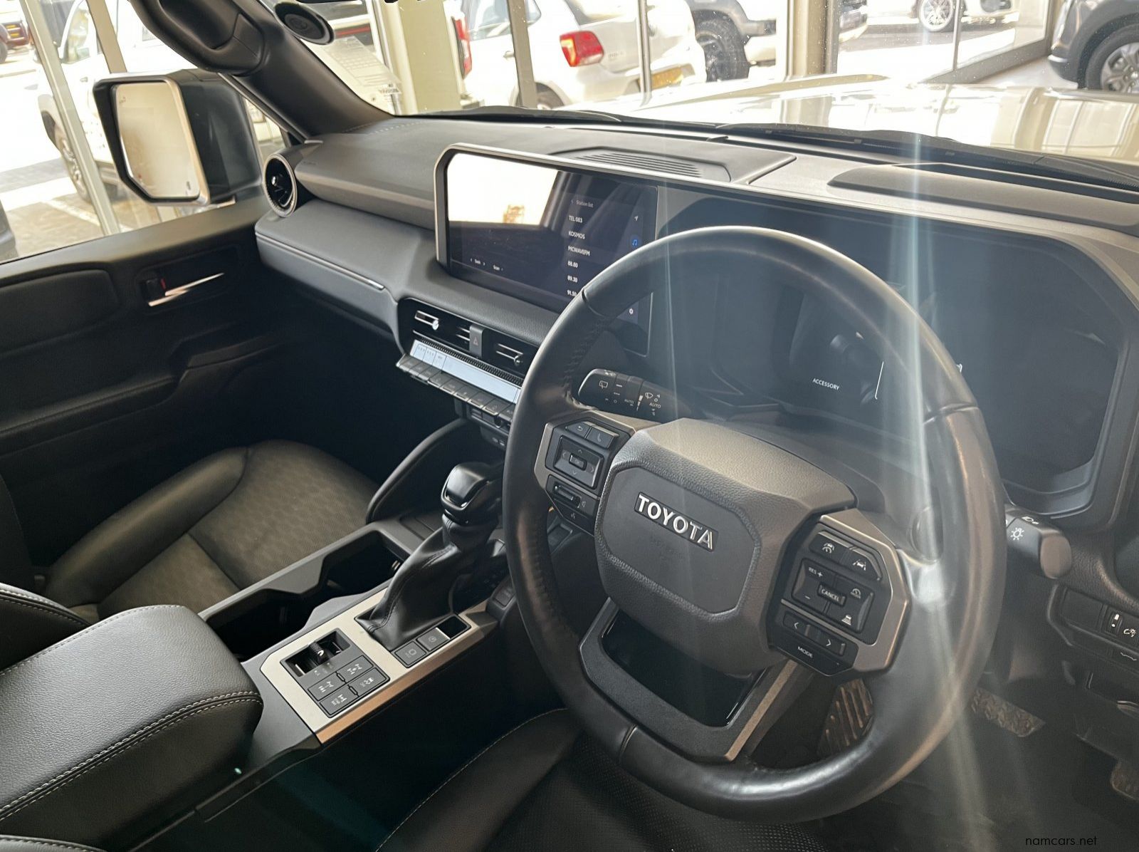 2025 Toyota Prado 2.8 GD VX-R 4x4 AT pictures