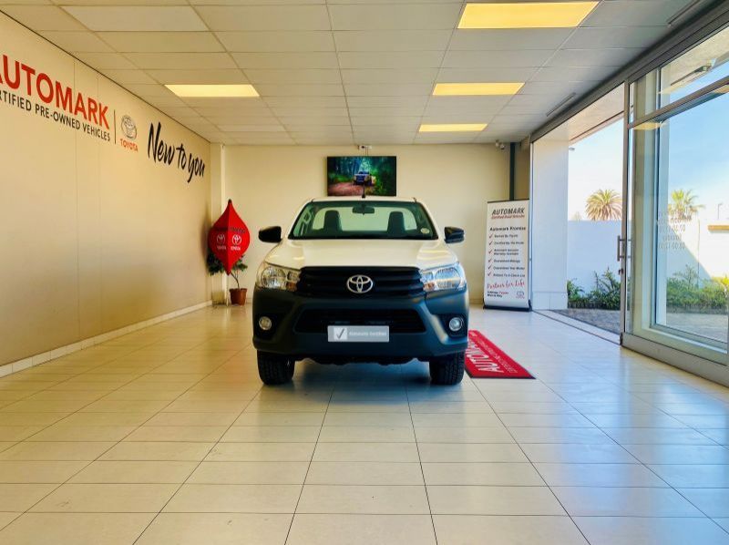 2021 Toyota Hilux 2.4 RB SR S/C pictures