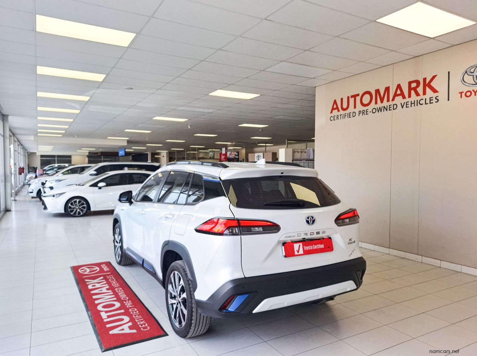 2022 Toyota Corolla Cross 1.8 XR HEV CVT pictures