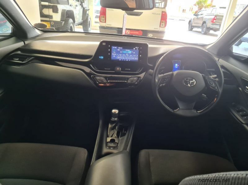 2019 Toyota CH-R 1.2 T PLUS CVT pictures