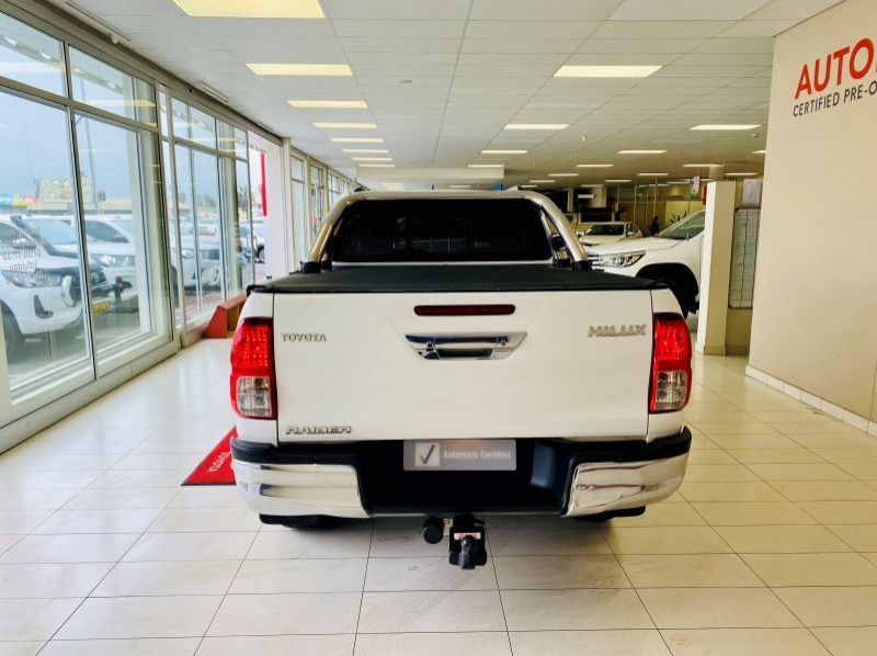 2016 Toyota Hilux DC 2.8 RB 2x4 AT pictures